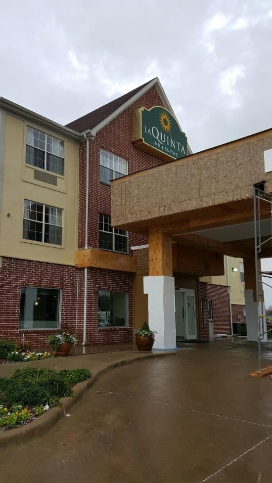 La Quinta Inn and Suites