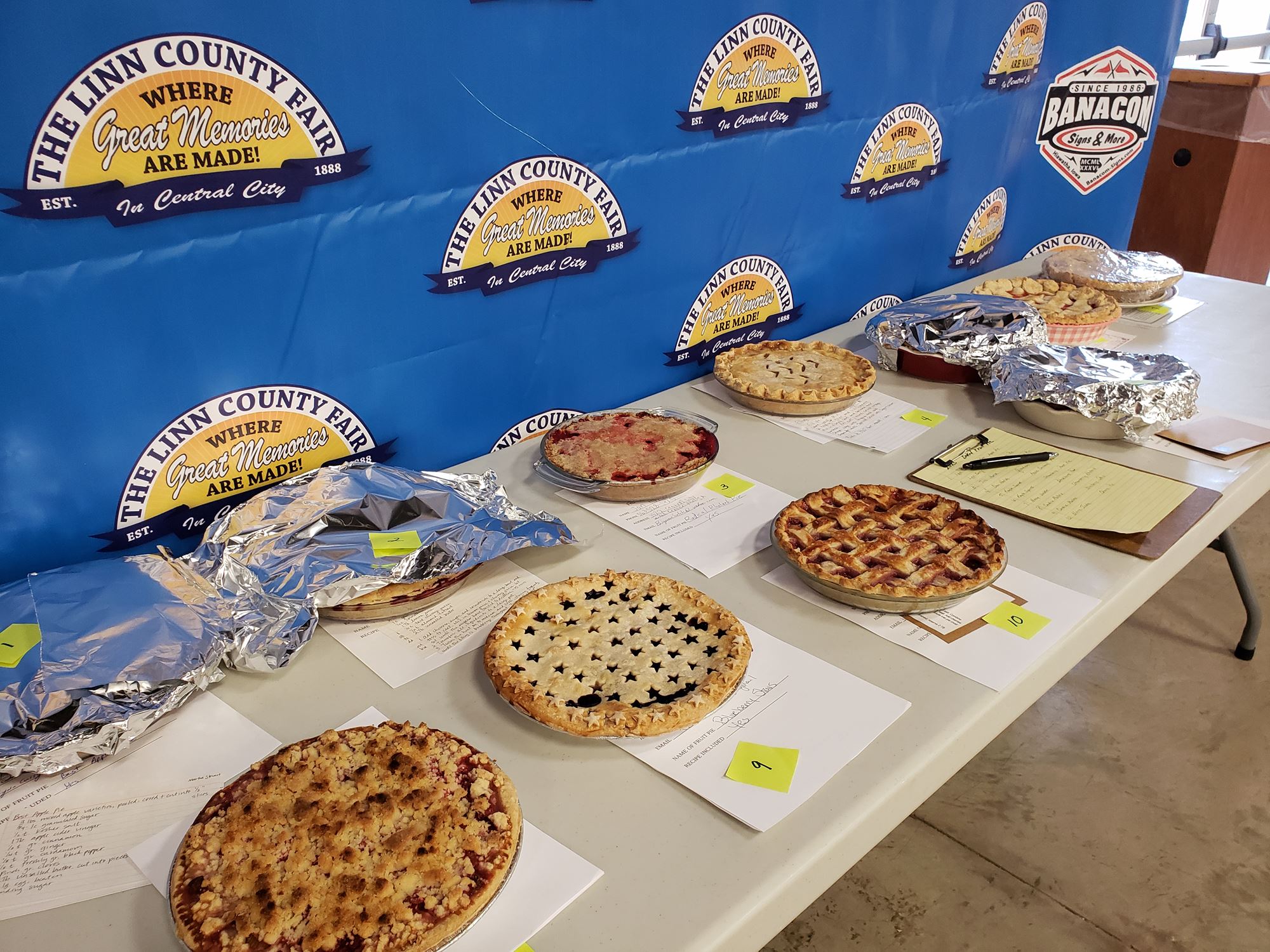 Fruit pie baking competition