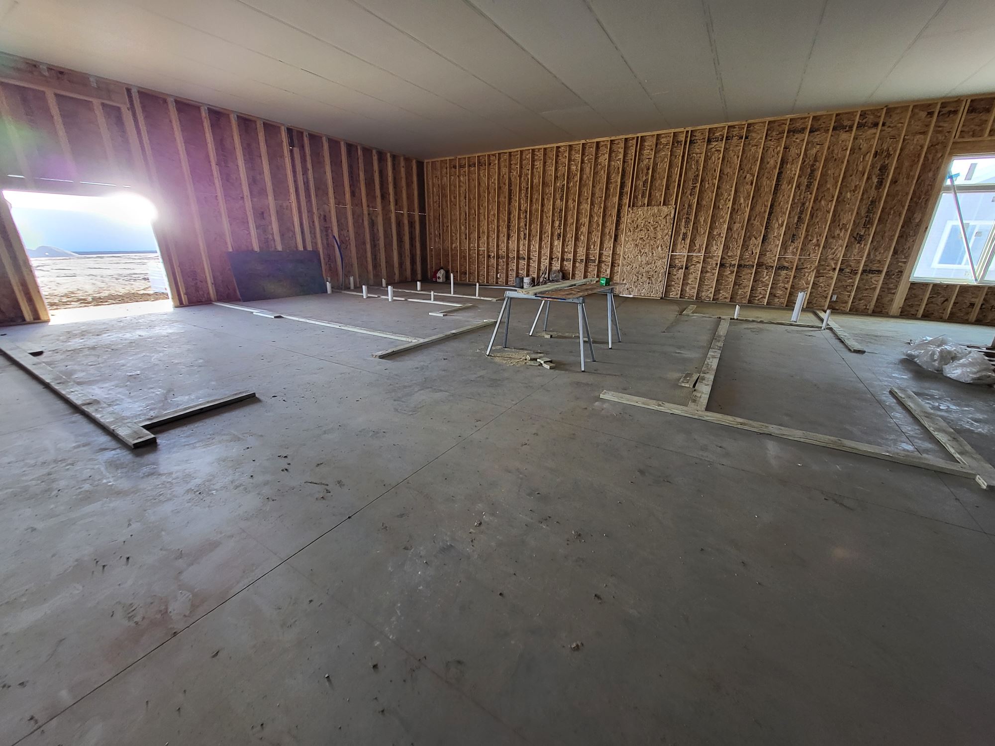 Foyer/Bathroom Wall Layout