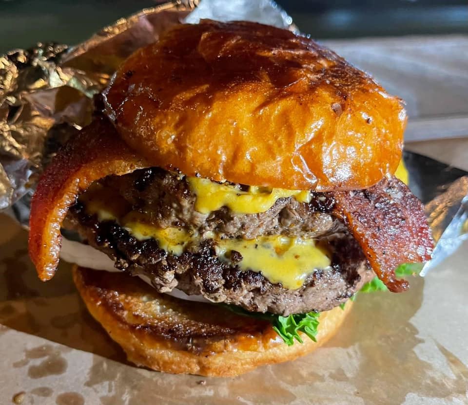 Fins Patio Bar & Grill