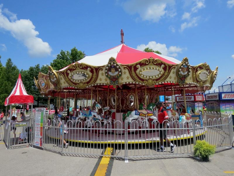 Grand Carousel