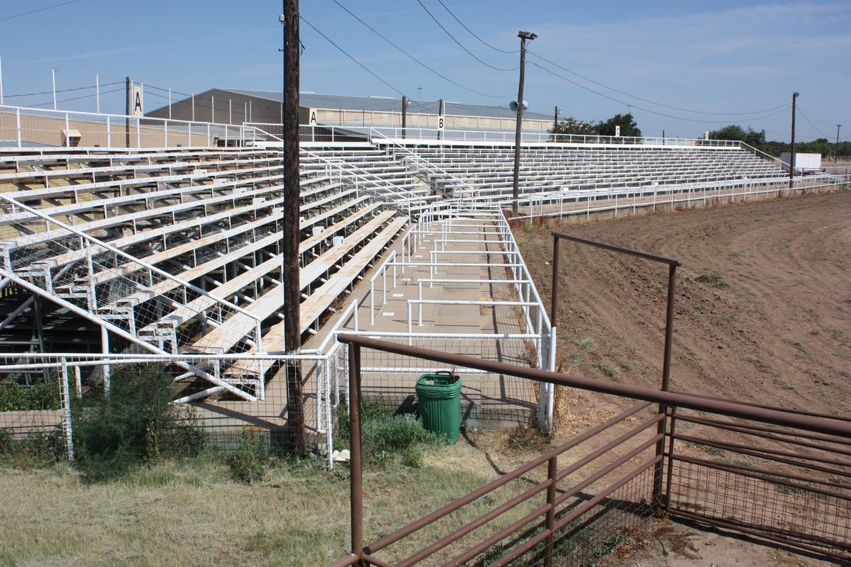 Outdoor Roping Arena