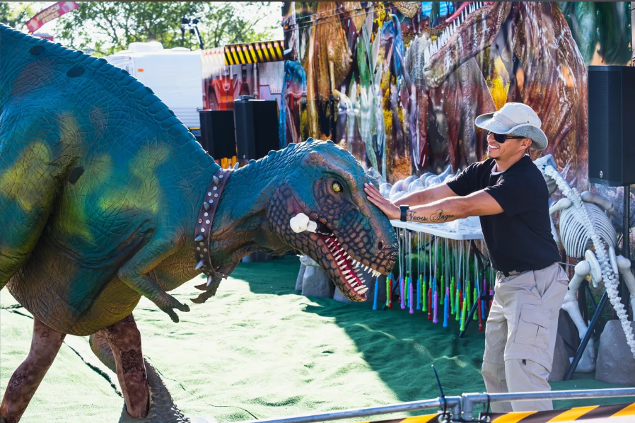 Jurassic Kingdom Dinosaur Show