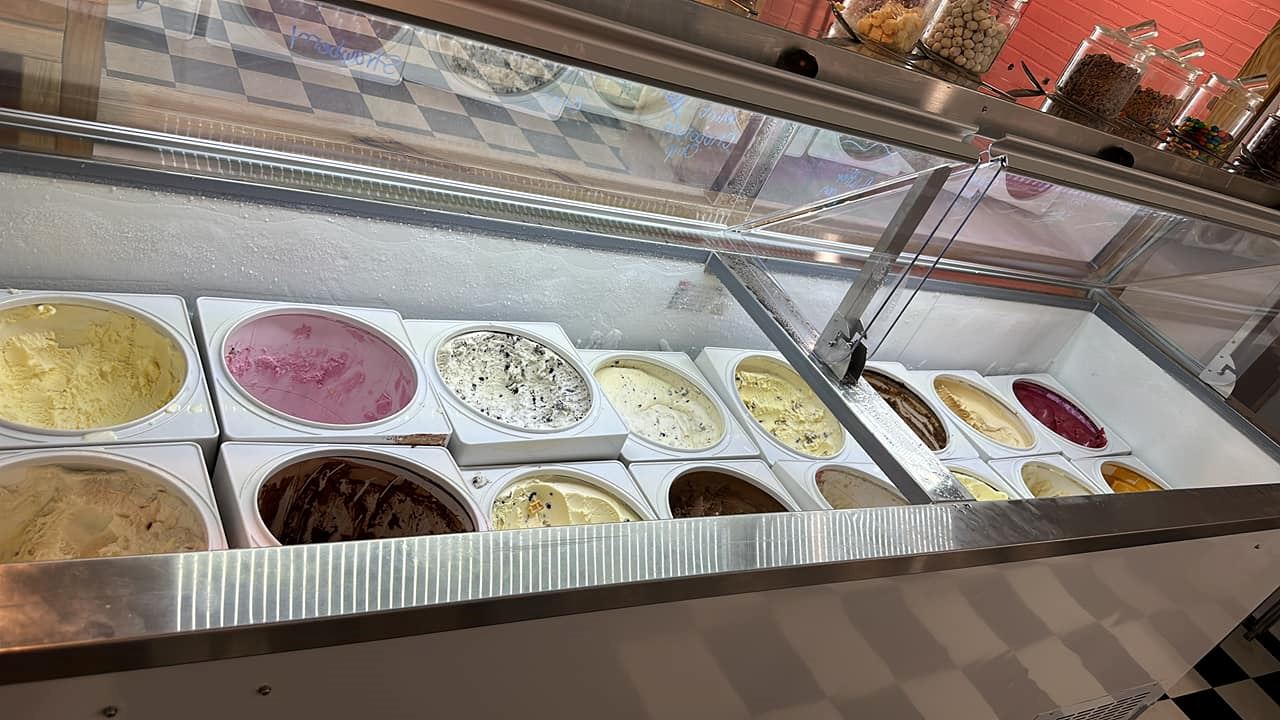 Paul's Creamery & Candy Shoppe