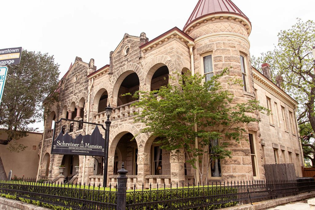 Schreiner Mansion Tours