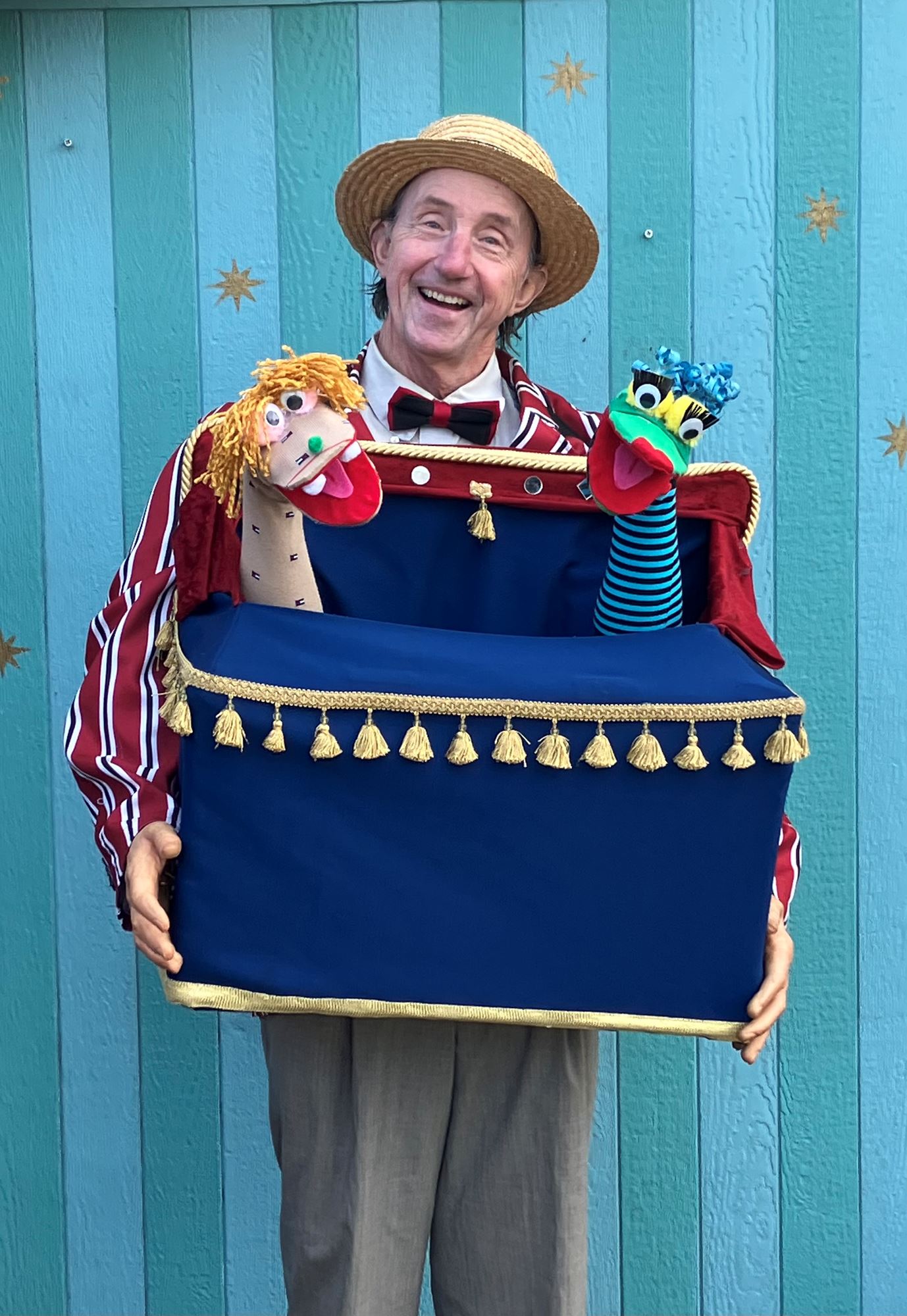 Bill Robison Singing Puppets