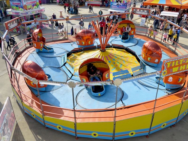 Tilt-A-Whirl