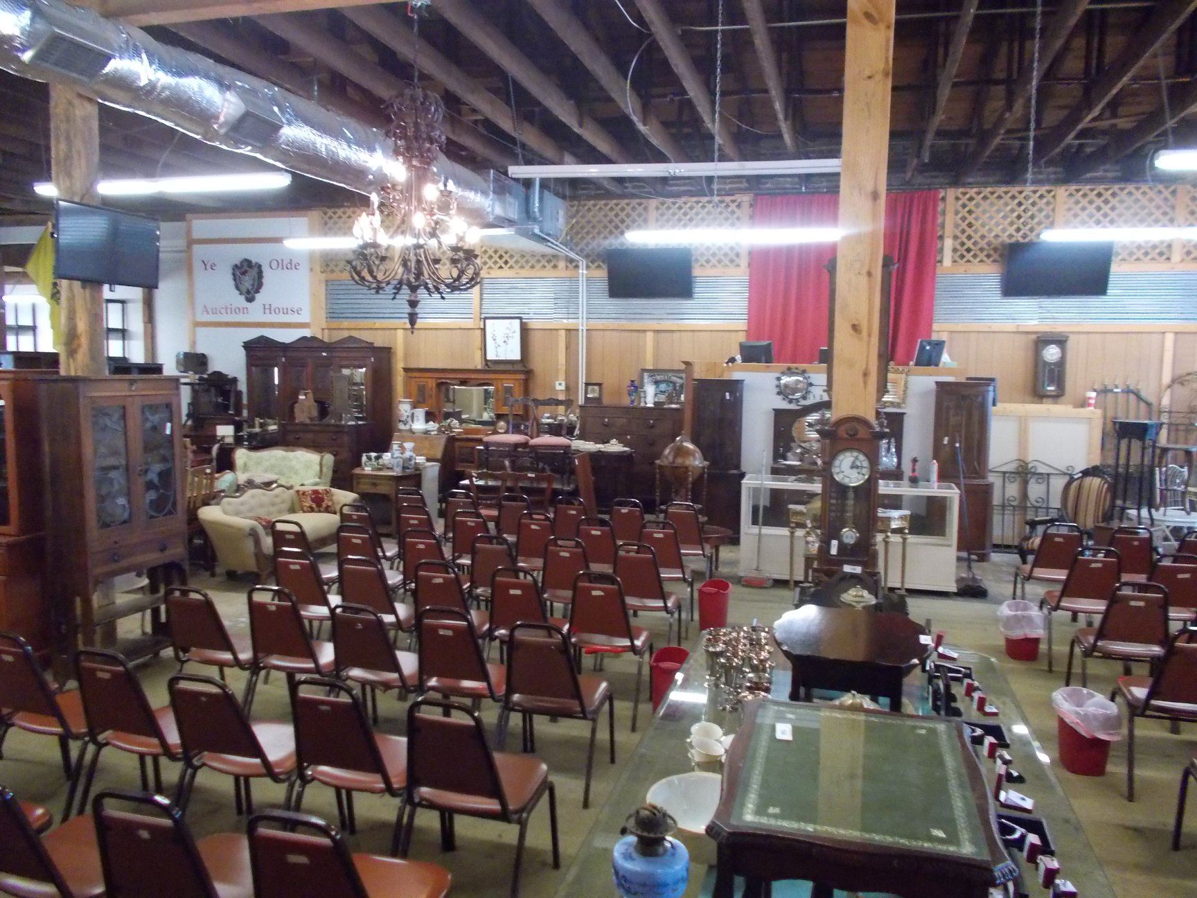 YE OLDE AUCTION HOUSE