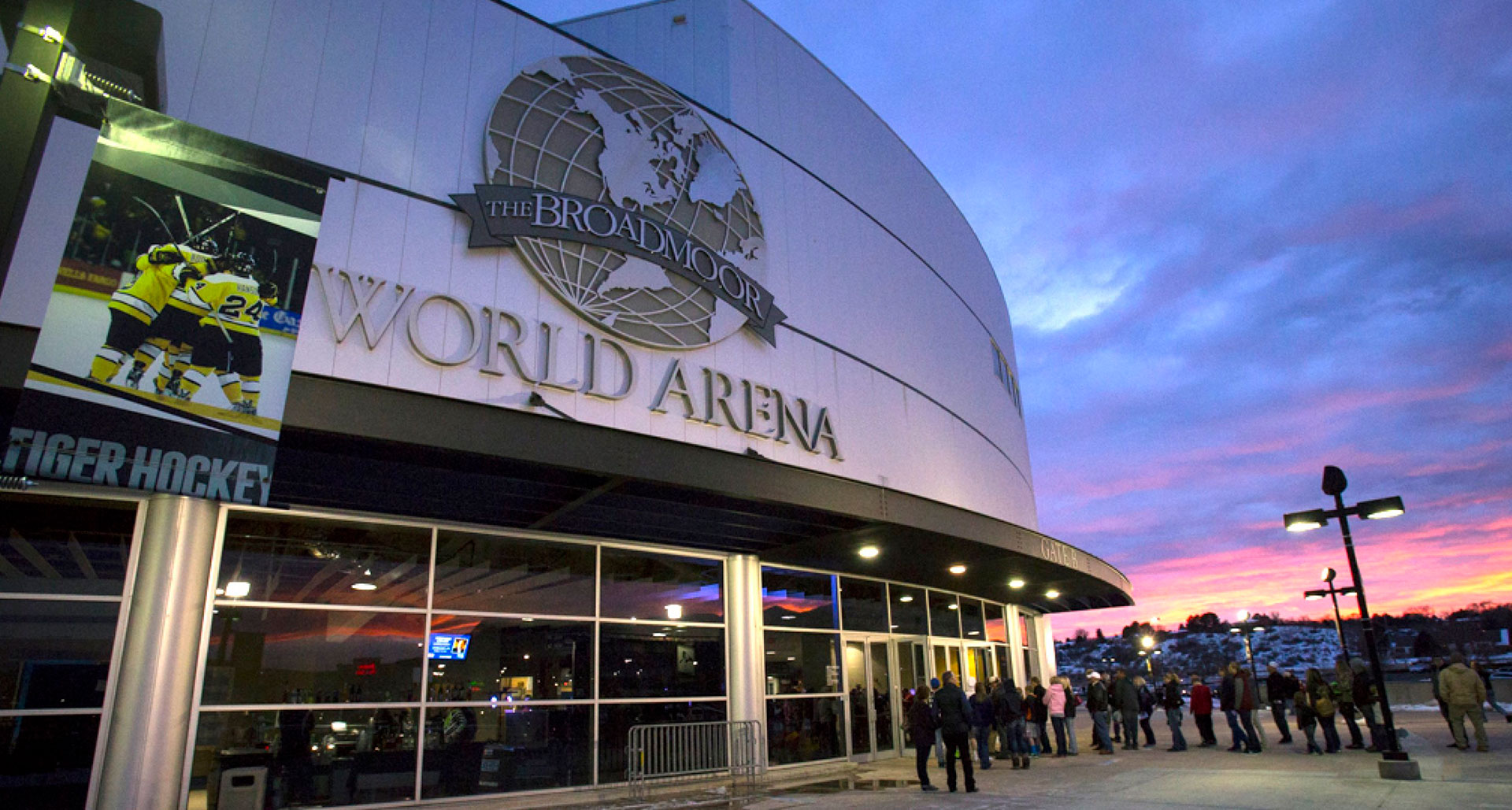 Мировая арена стран. Broadmoor World Arena. World Arena Colorado Springs. Resorts World Arena. Broadmoor World Arena 1998.