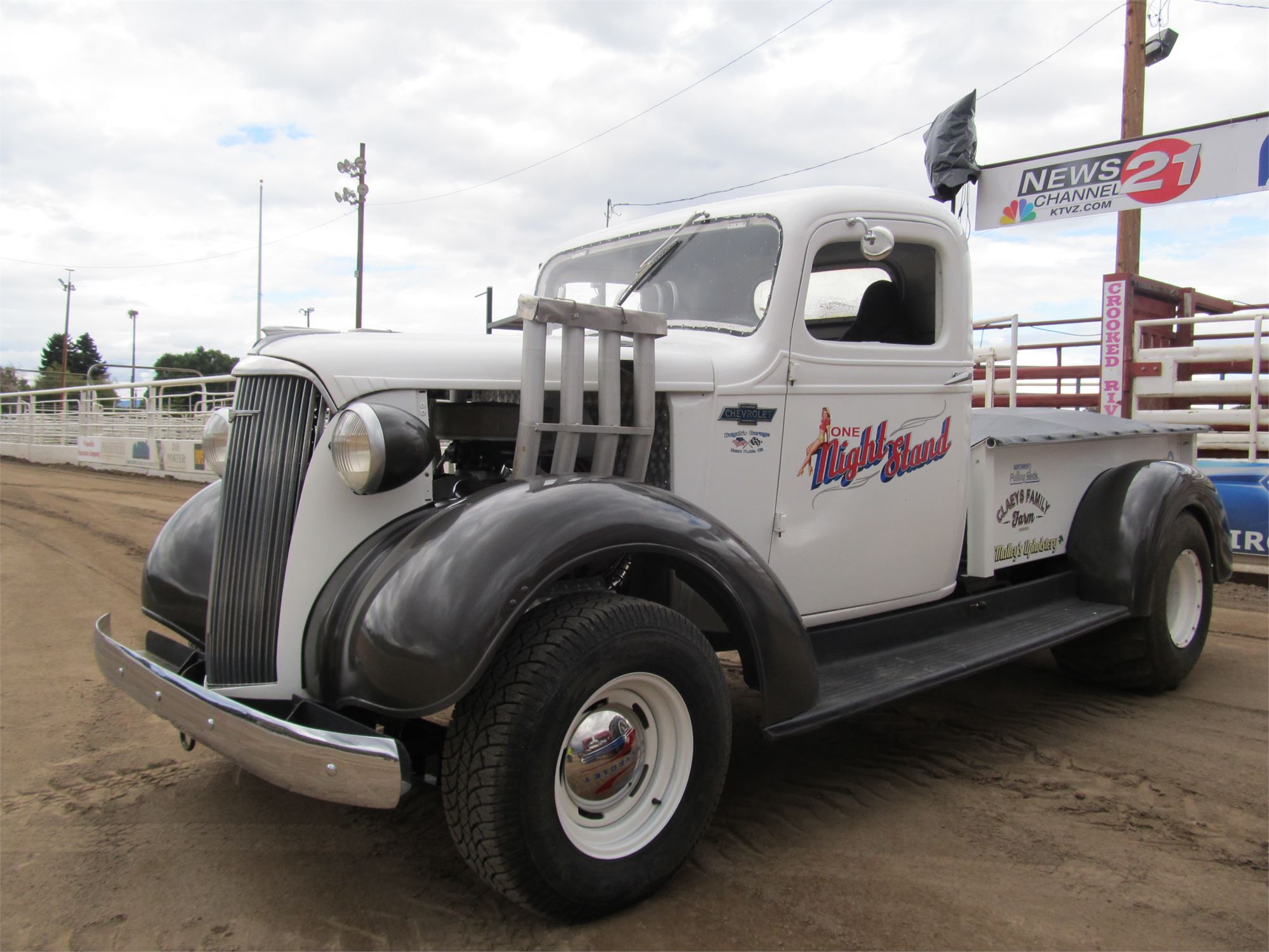 Prineville Truck & Tractor Pull