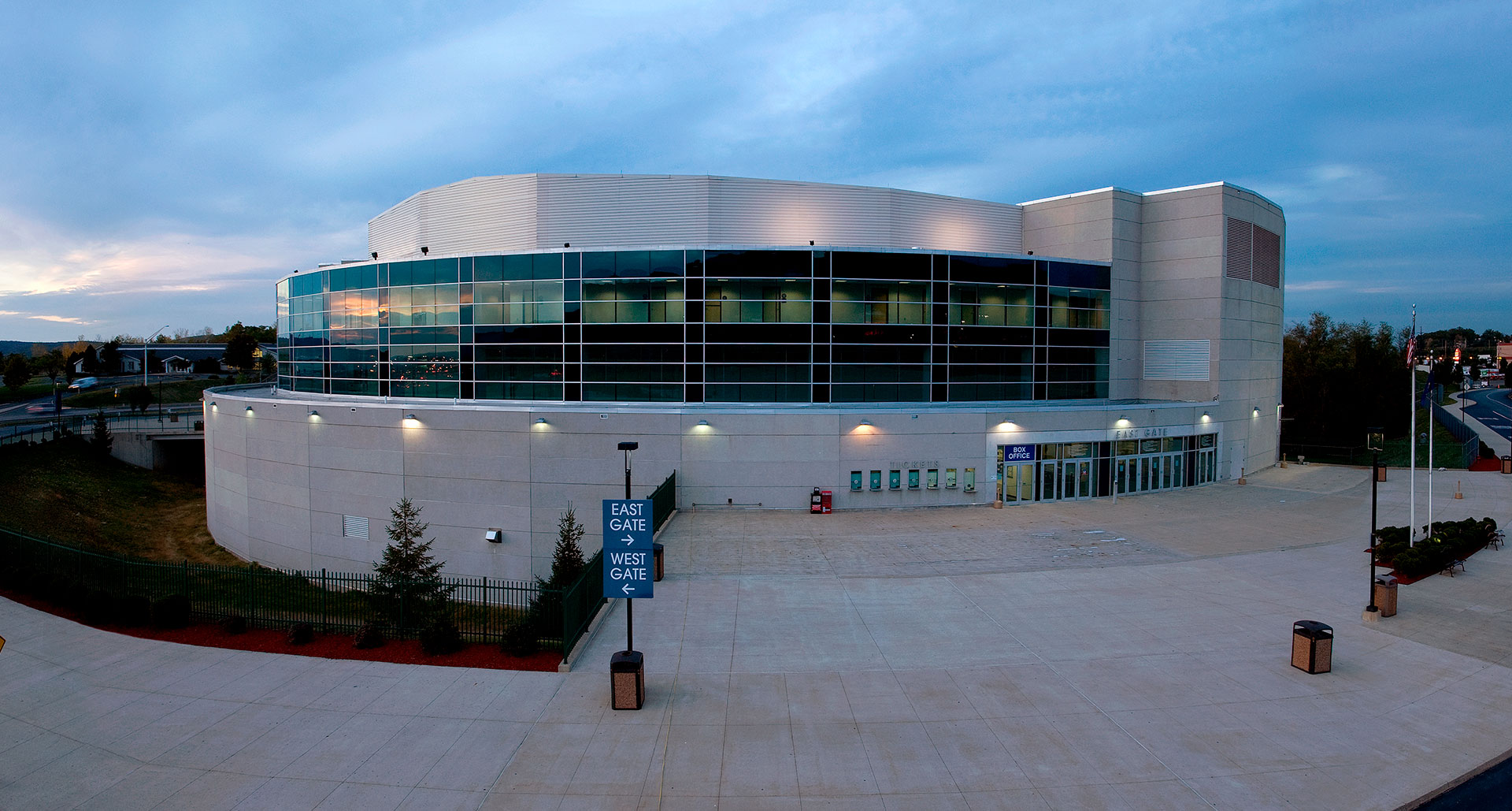 Mohegan Sun Arena Casey Plaza