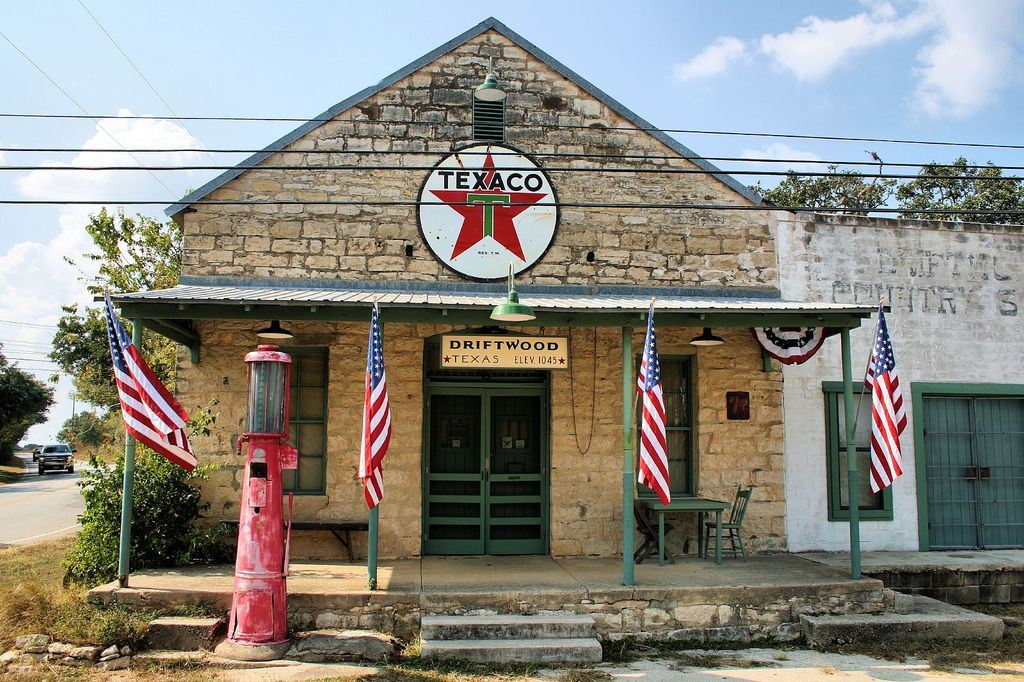 Showcasing the best things to see, do and eat in Dripping Springs