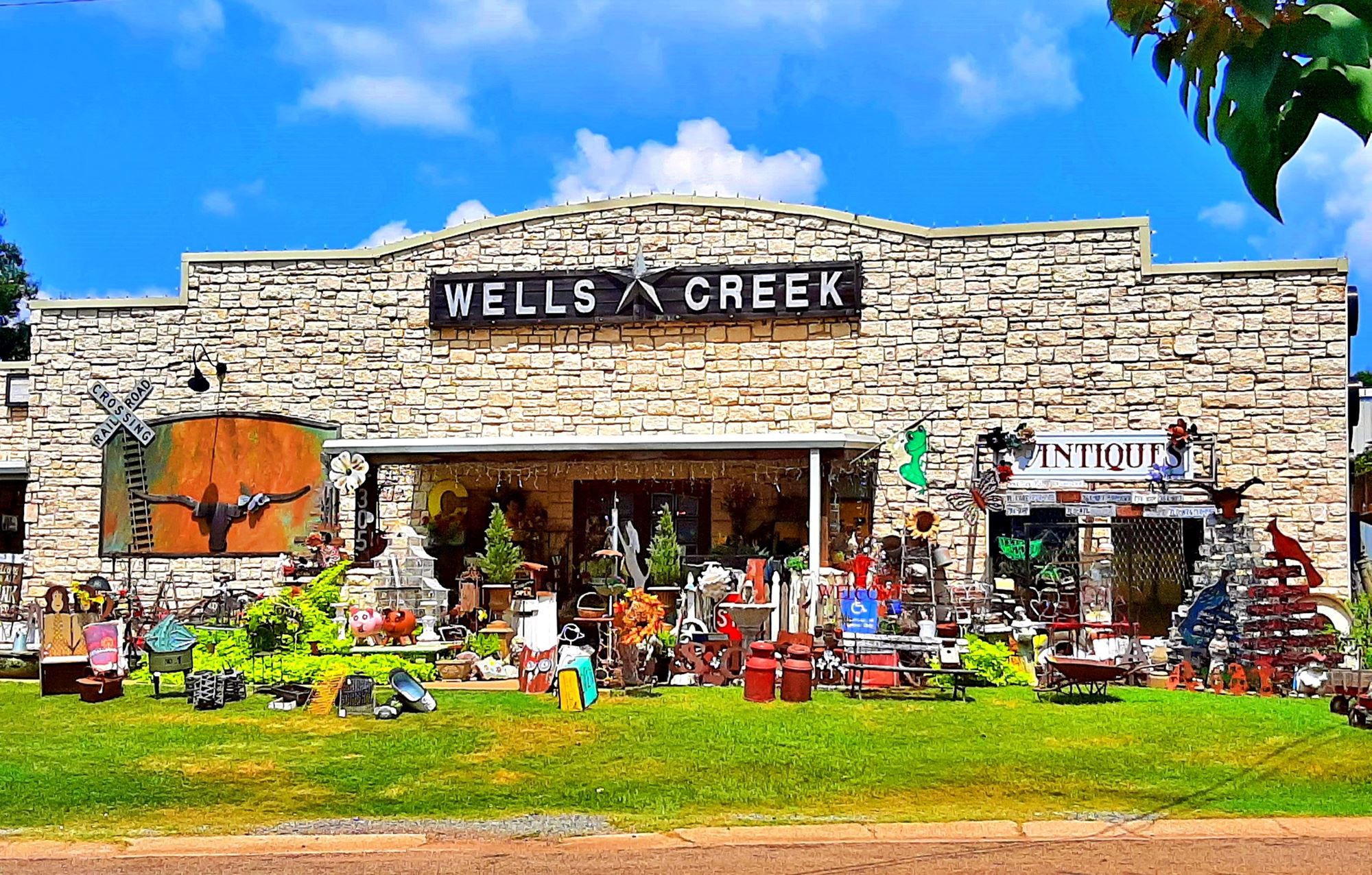 Wells Creek Crossing