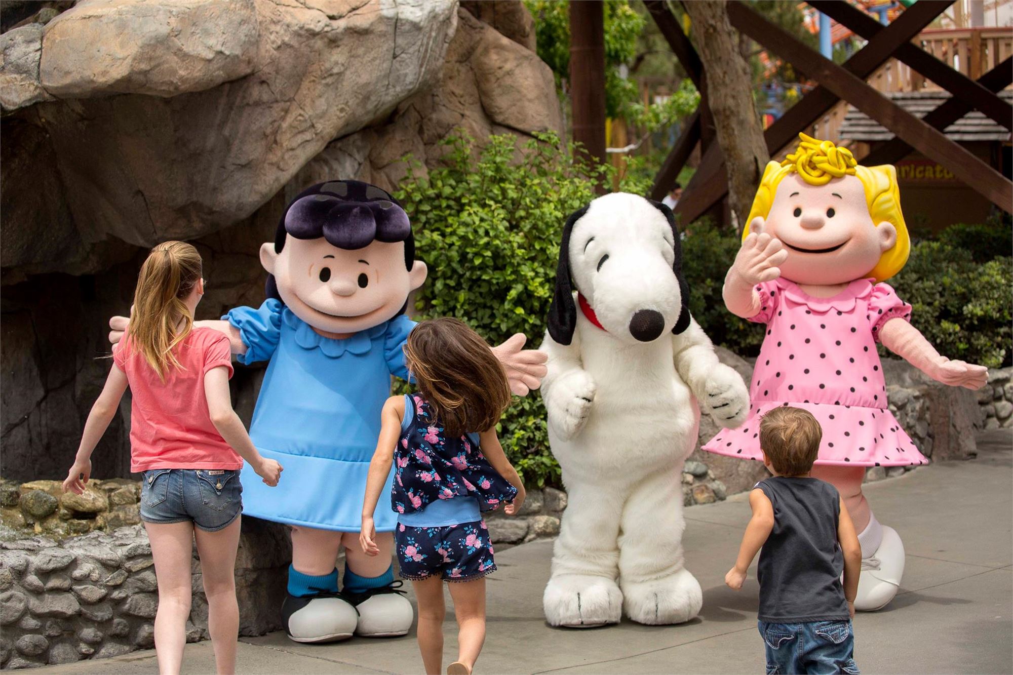Knott's PEANUTS Celebration