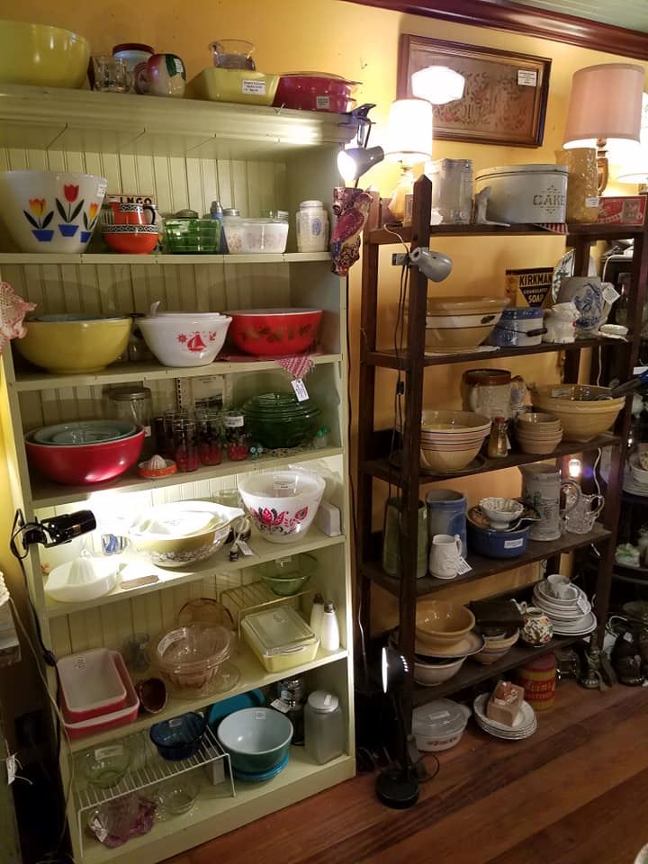 STAR OF TEXAS ANTIQUES