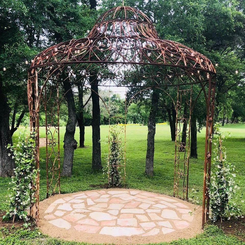 Summerland at Onion Creek A Driftwood, TX Wedding Venue