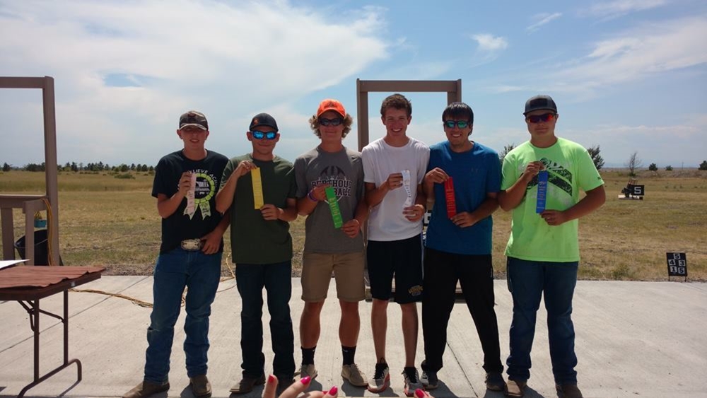 4-H youths at a Boulder County 4-H Shoot off