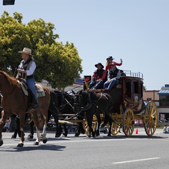 RODEO’S FRIDAY HORSE PARADE HAS A NEW ROUTE 