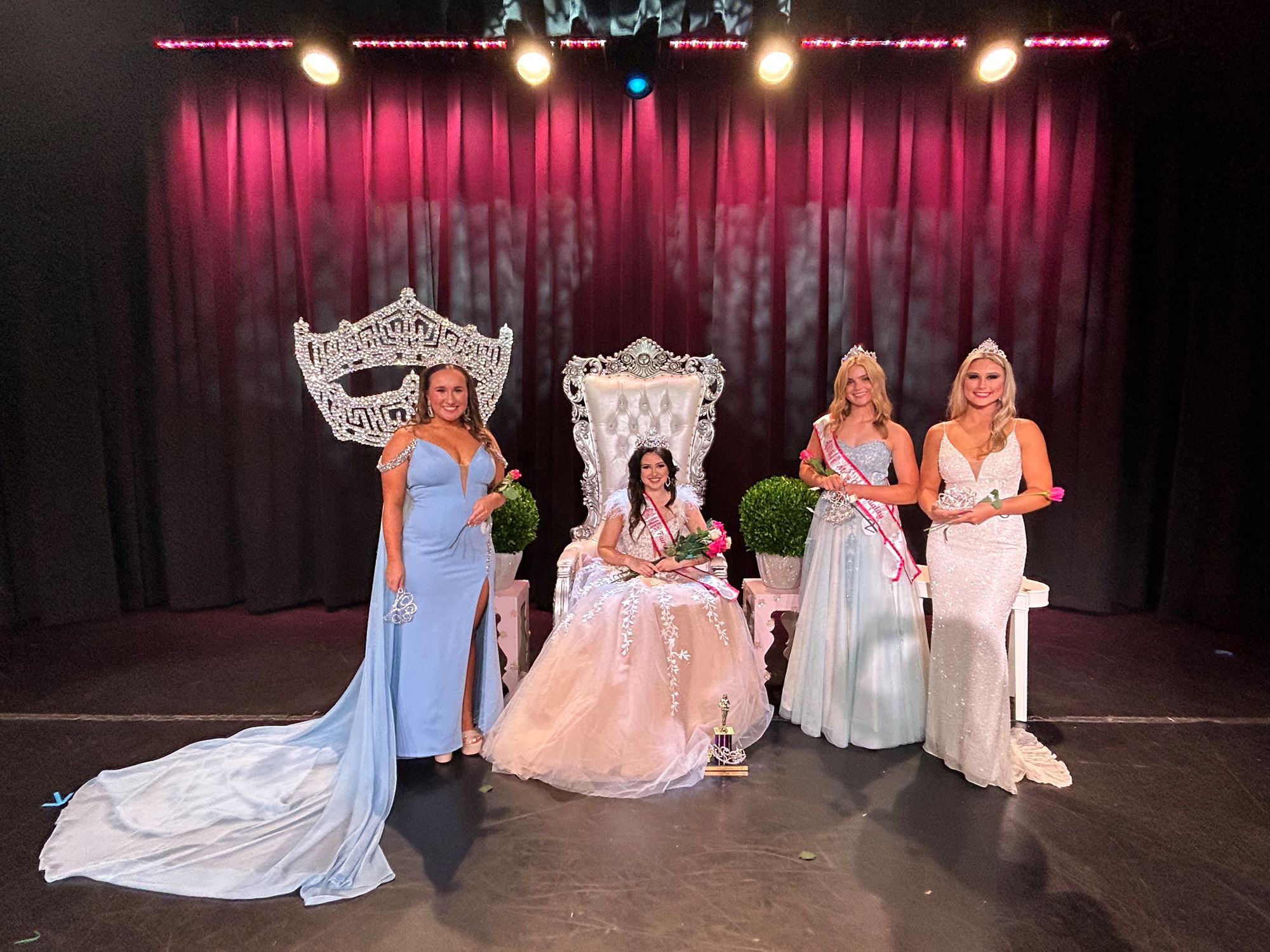 2023 Fairest of the Fair Laura Kennedy and her court